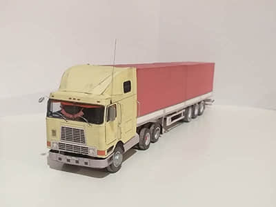 [Paper Modeling 039] Navistar International 9800 and MAZ-9758重涂版