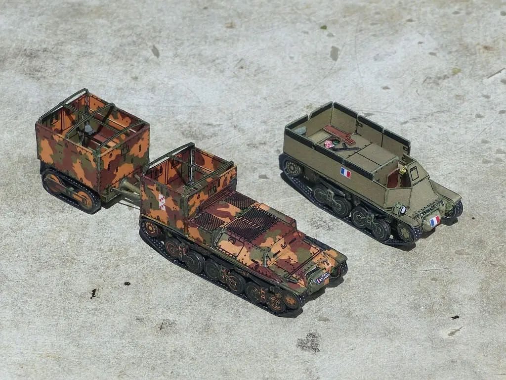 法国洛林38L装甲运兵车和洛林37L补给牵引车纸模型 - R&P Models纸模型 - 1:87 - 第1张