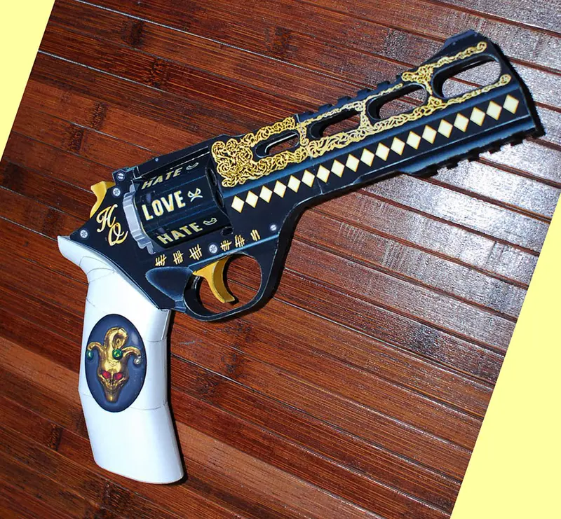 [UHU-02] The Suicide Squad - Harley Quinn Handgun-52纸模网 - 海量纸模型图纸下载