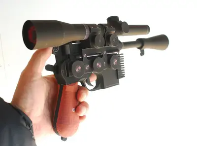 [UHU-02] Star Wars - DL-44 Greedo Killer-52纸模网 - 海量纸模型图纸下载